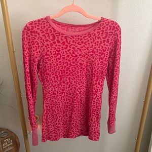 Columbia Women'a M - thermal waffle top, pink leopard  print